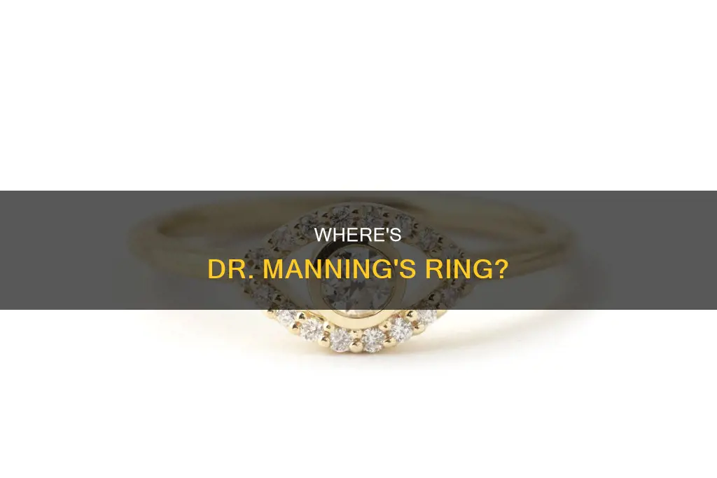 does dr manning find her wedding ring