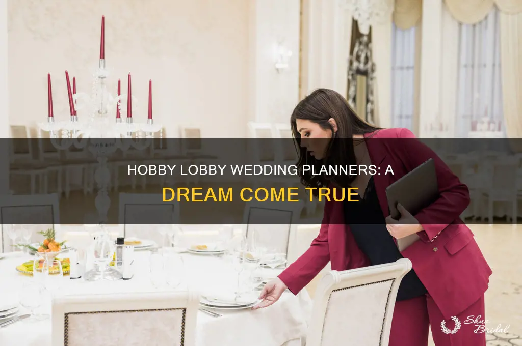 does hobby lobby have wedding planners