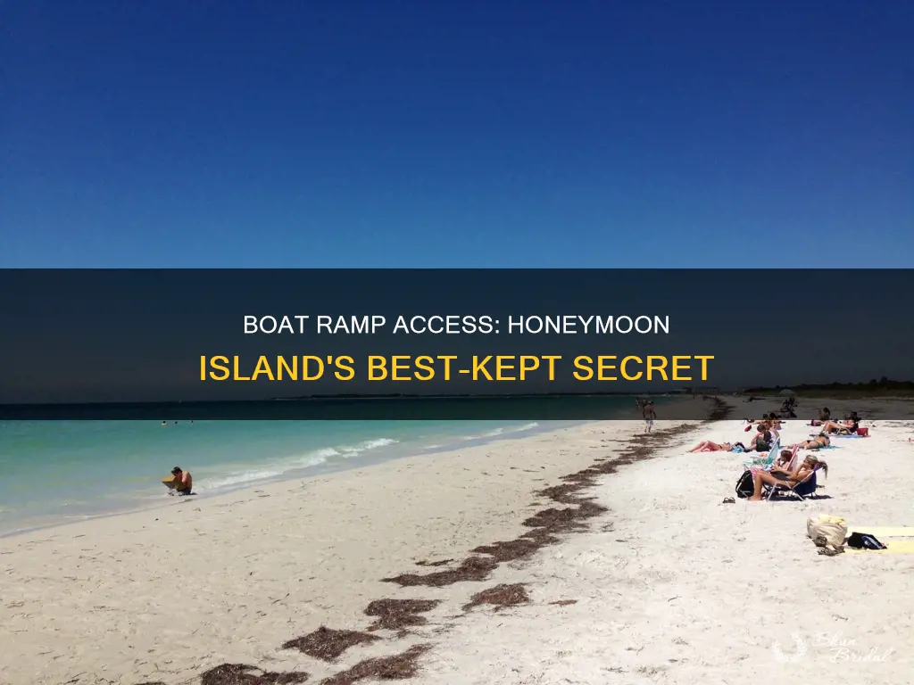 does honeymoon island have a boat ramp