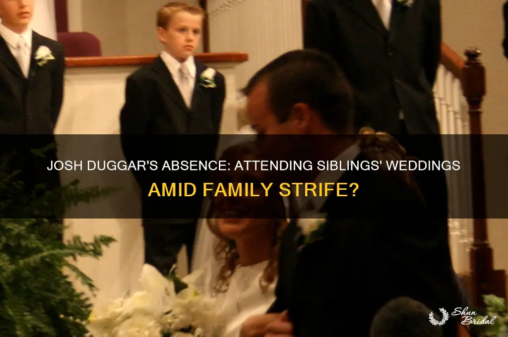 does josh duggar go to siblings weddings