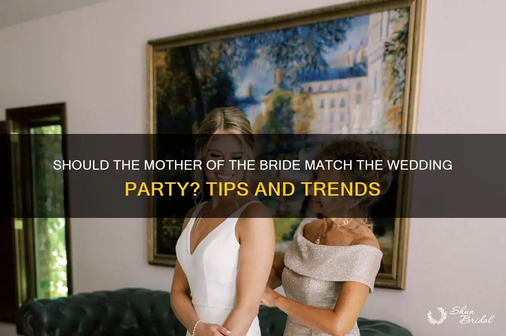 does mother of bride match wedding party