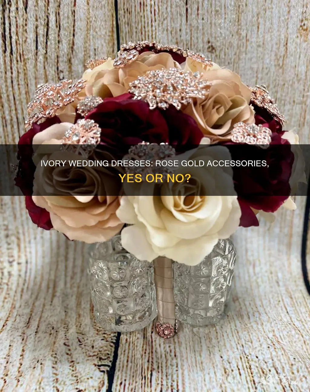 does rose gold go with ivory wedding dress
