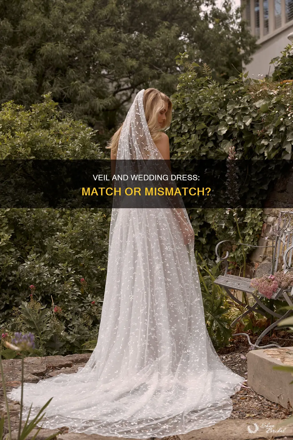 does veil have to match wedding dress