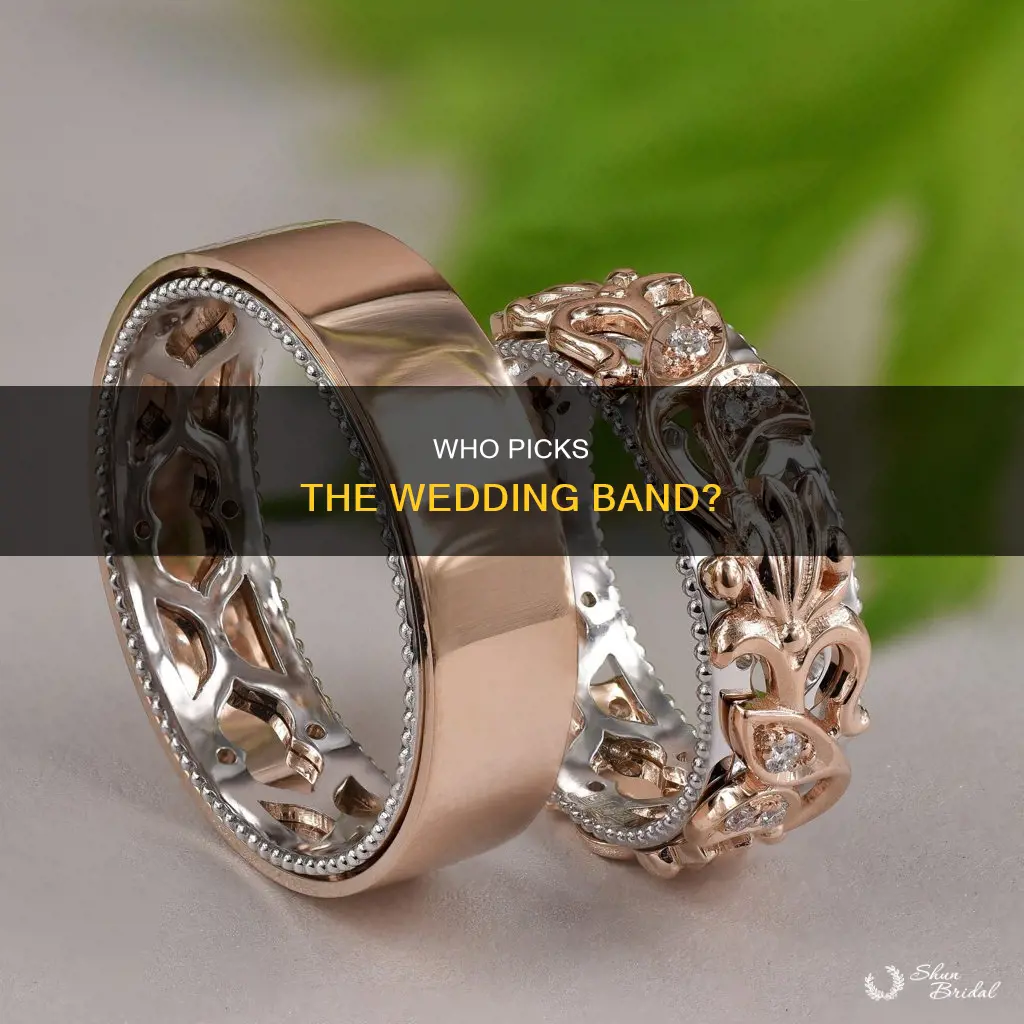 does woman pick out wedding band groom