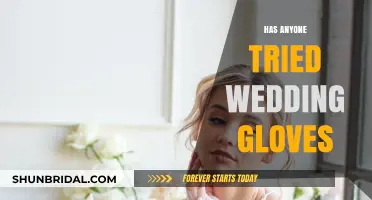 Experience the Elegance of Wedding Gloves