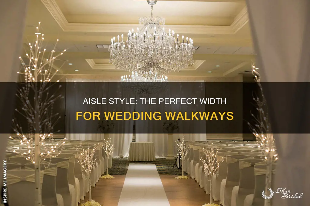 how big aisle is good for wedding