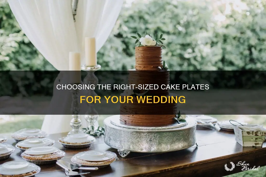 how big are cake plates for a wedding