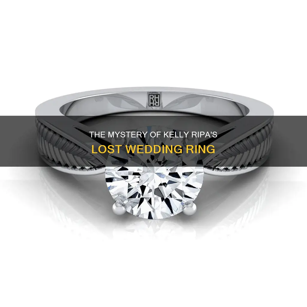 how did kelly rippas husband loose her wedding ring