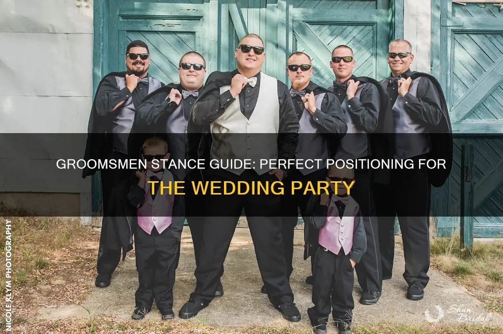 how do groomsmen stand