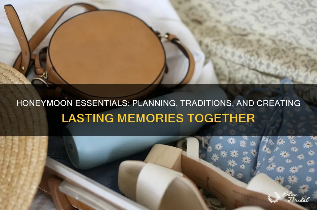 how do honeymoons work