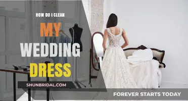 Simple Tips to Clean Your Wedding Dress
