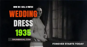 Selling a Vintage Wedding Dress: 1935 Style