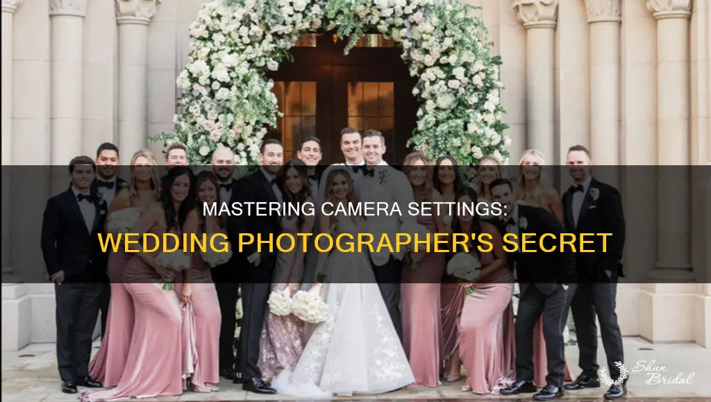 how do wedding photographers change settings so quickly