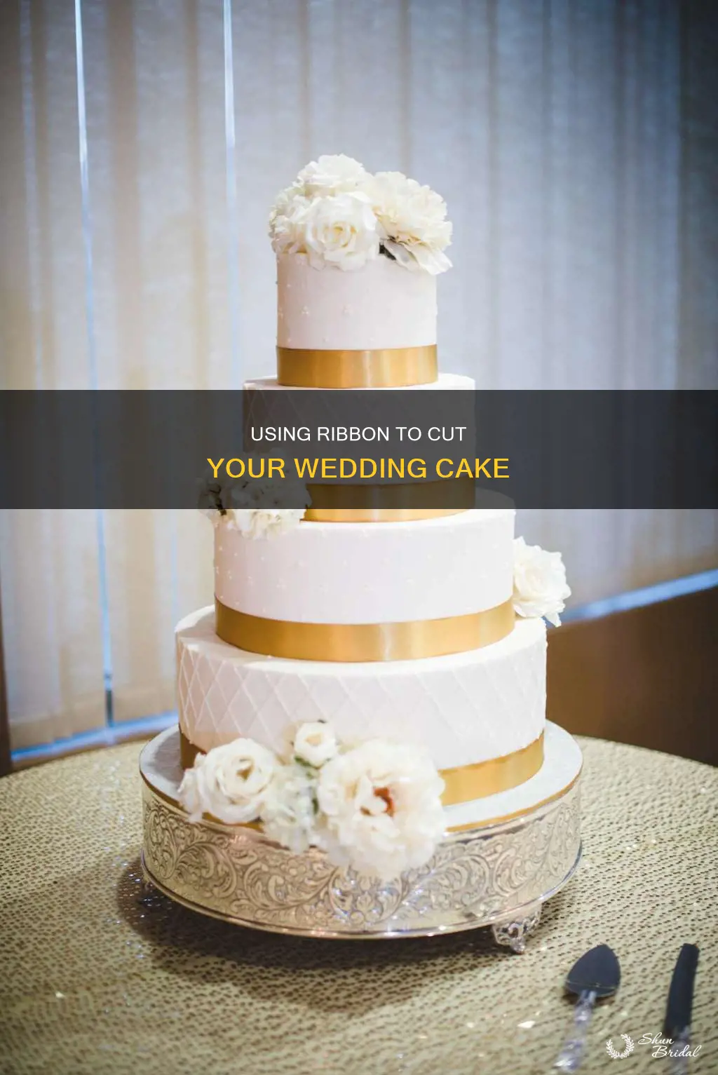 how do you cut a wedding cake with ribbon