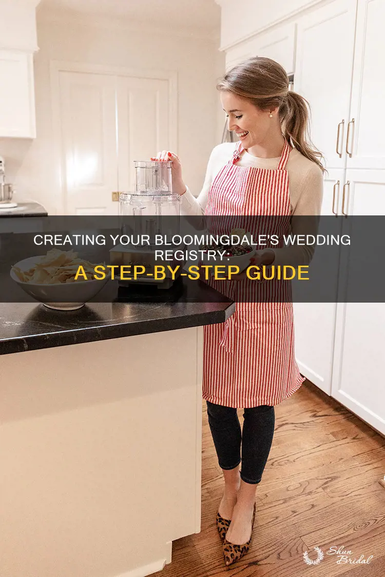 how does a wedding registry work at bloomindales