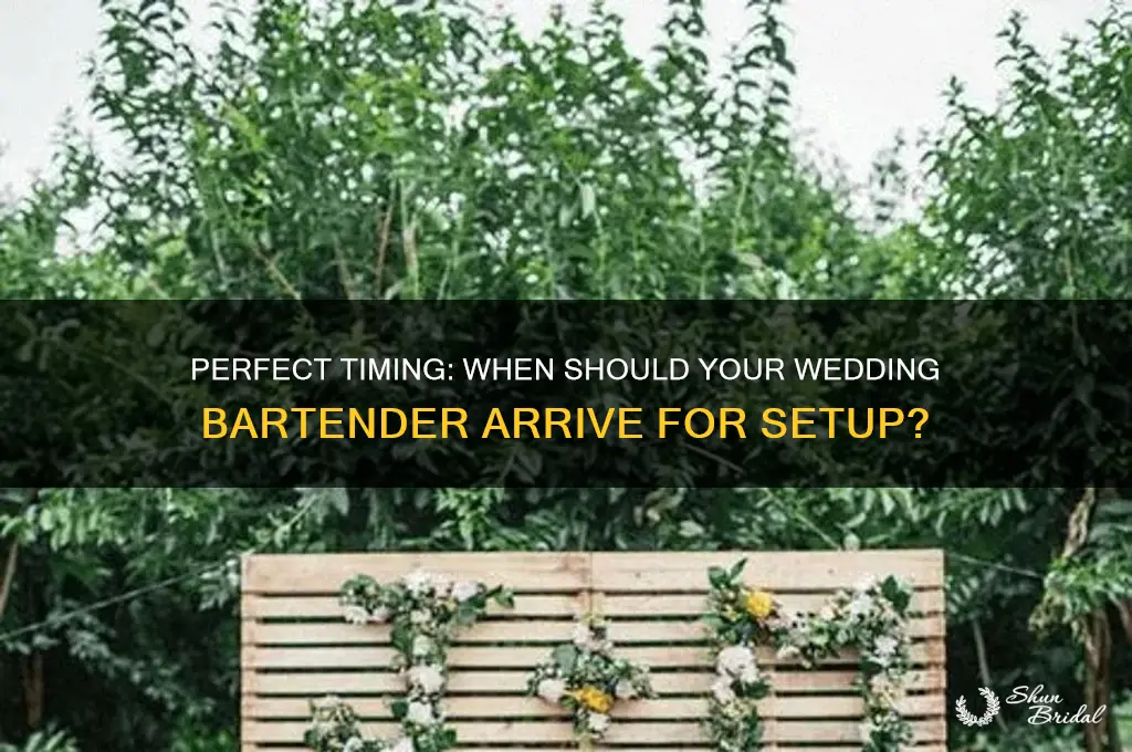 how early should your wedding bartender come to setup