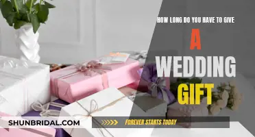 Wedding Gift Etiquette: When to Give the Perfect Present