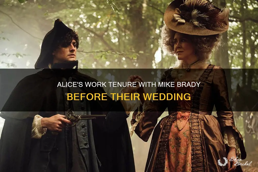 how long has alice worked for mike brady before wedding