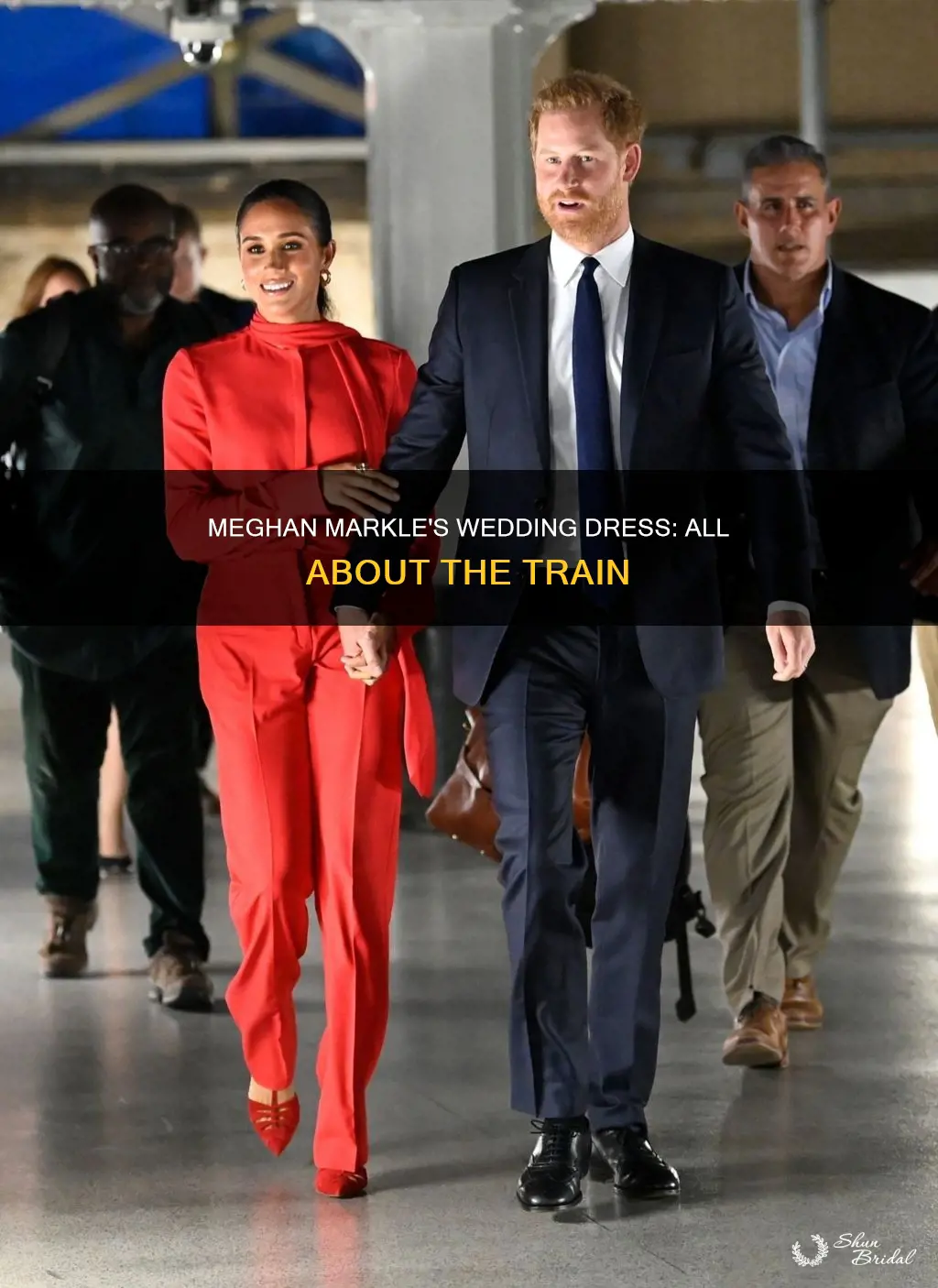 how long is a wedding dress train meghan markle