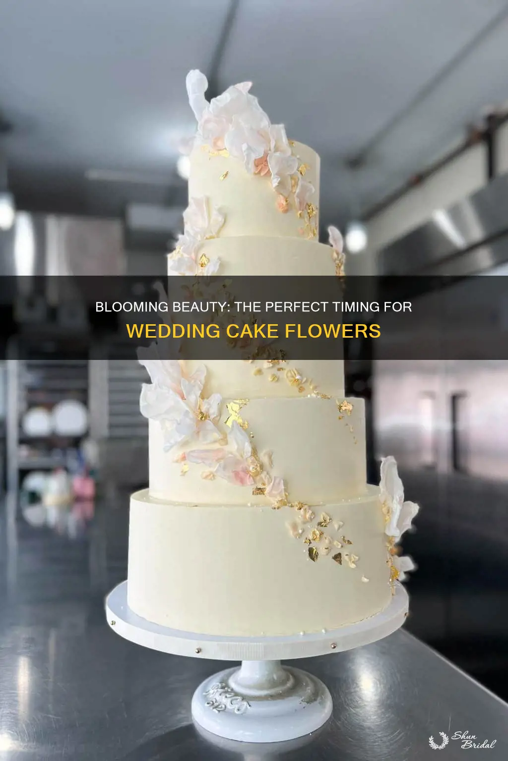 how long to flower wedding cake