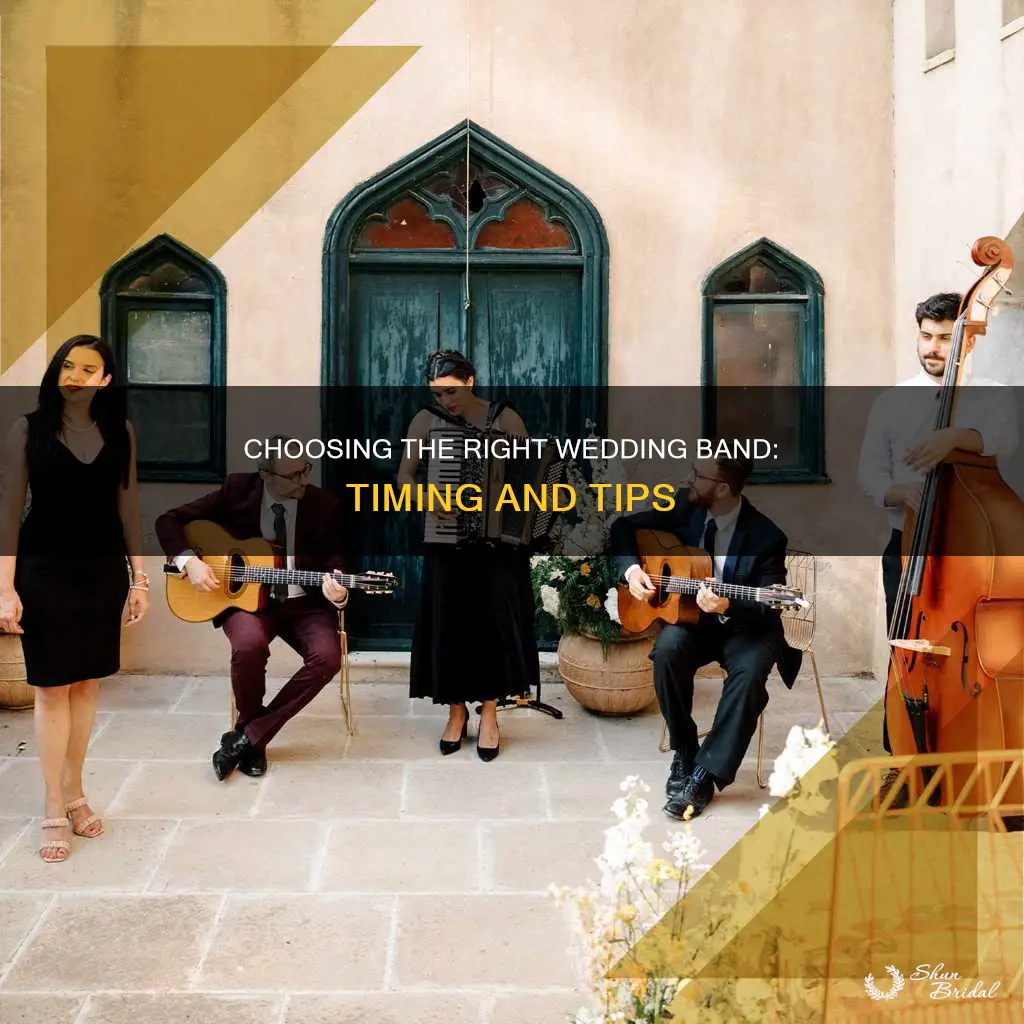 how long to hire wedding band