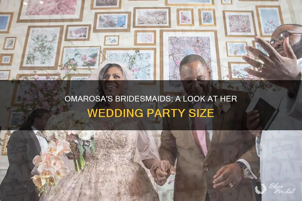 how many bridesmaids did omarosa have