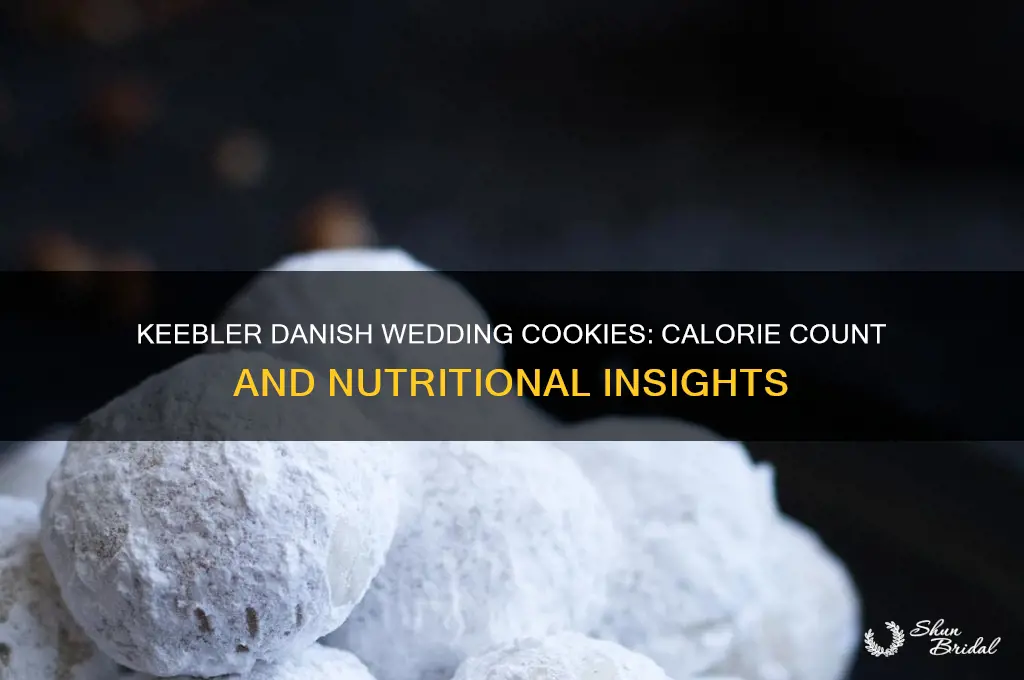how many calories are in keebler danish wedding cookies