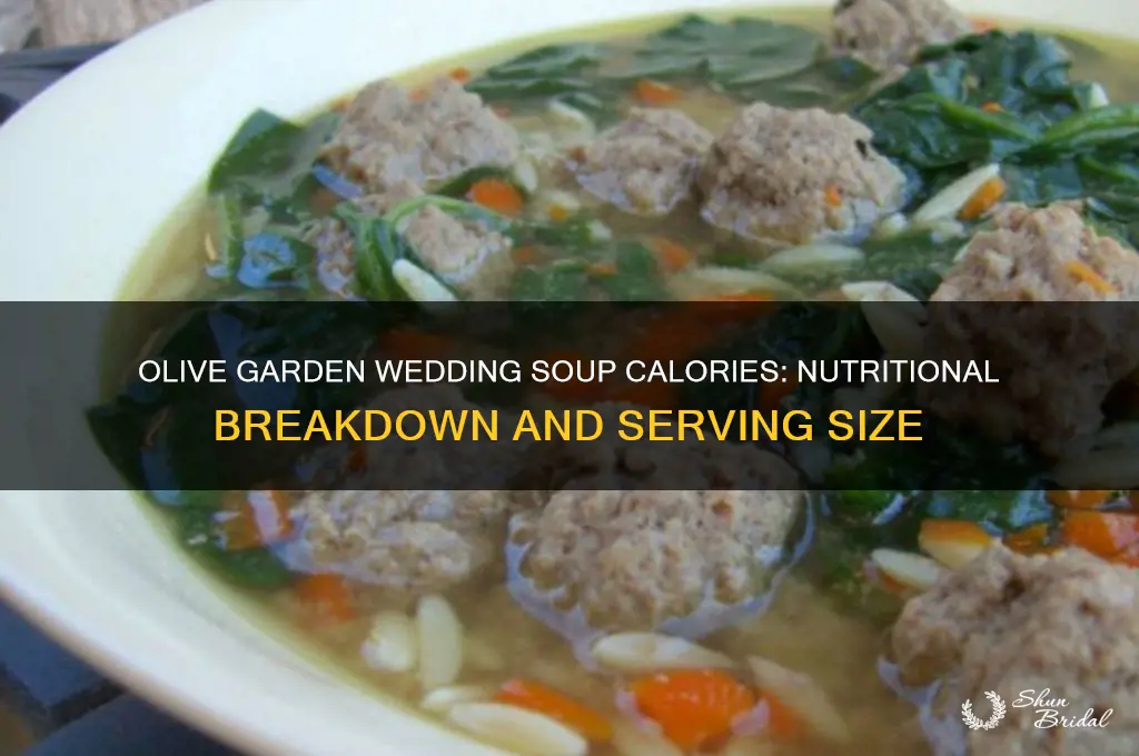 how many calories in olive garden wedding soup
