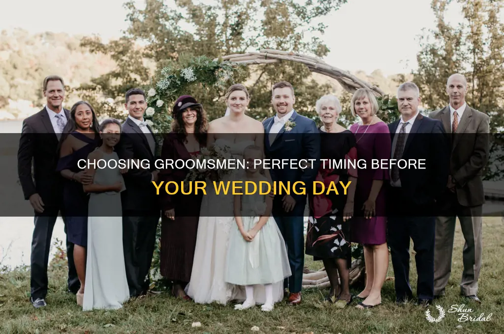 how many day before wedding days to choose groomsmen