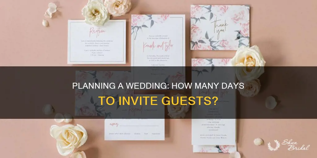 how many days invite wedding