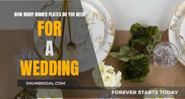 Dinnerware for Your Wedding: How Many Plates to Buy?