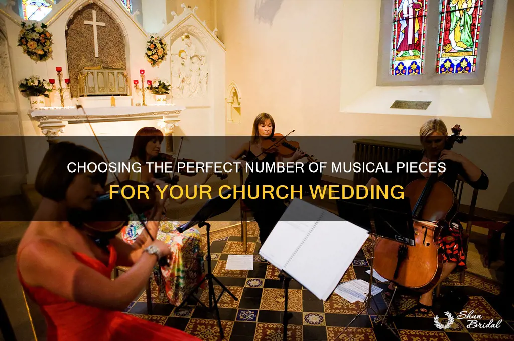 how many mucis is playing in church wedding