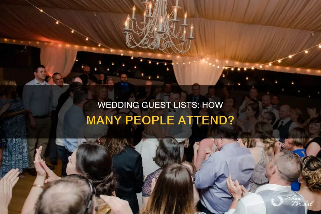 how many people attend an average wedding reception