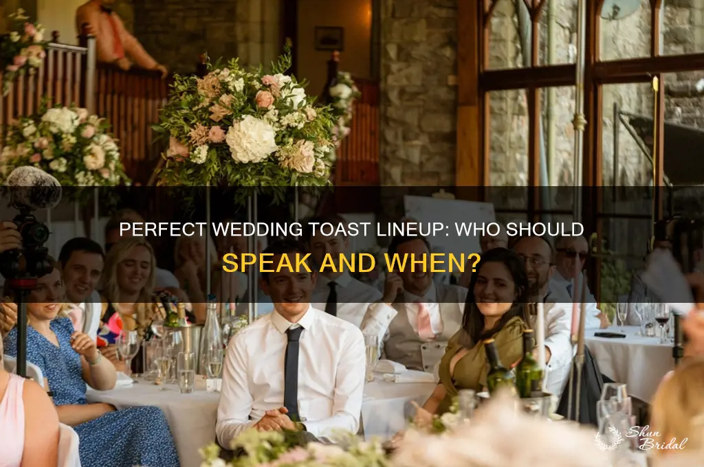 how many people should give a wedding toast