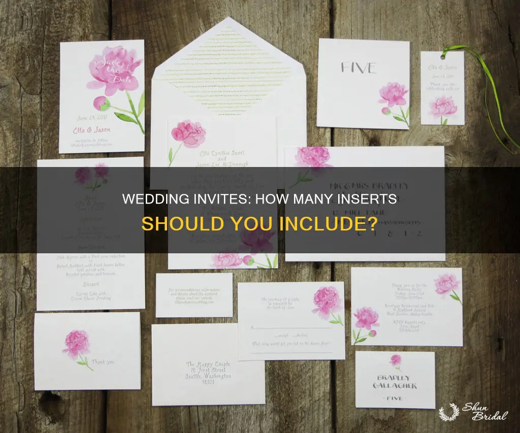 how many pieces should a wedding invite have