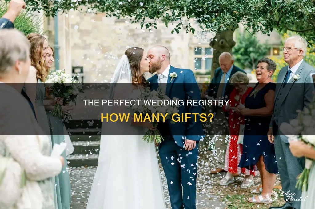 how many presents to put on wedding registyr