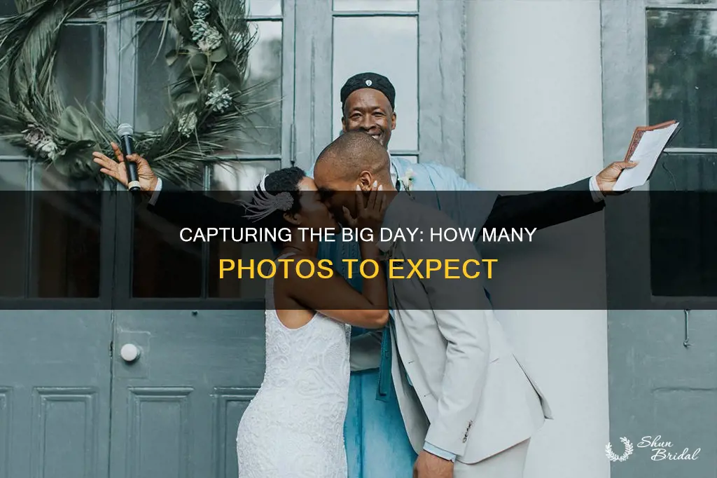 how many shots photographers give for weddings