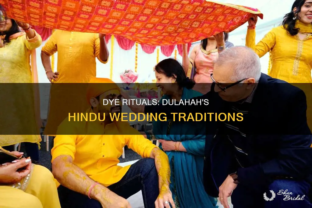 how many times does dulahah rub dye during hindu wedding