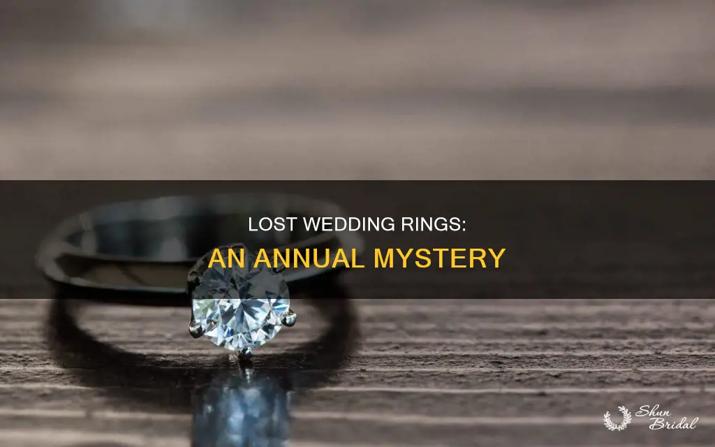 how many wedding rings are lost each year