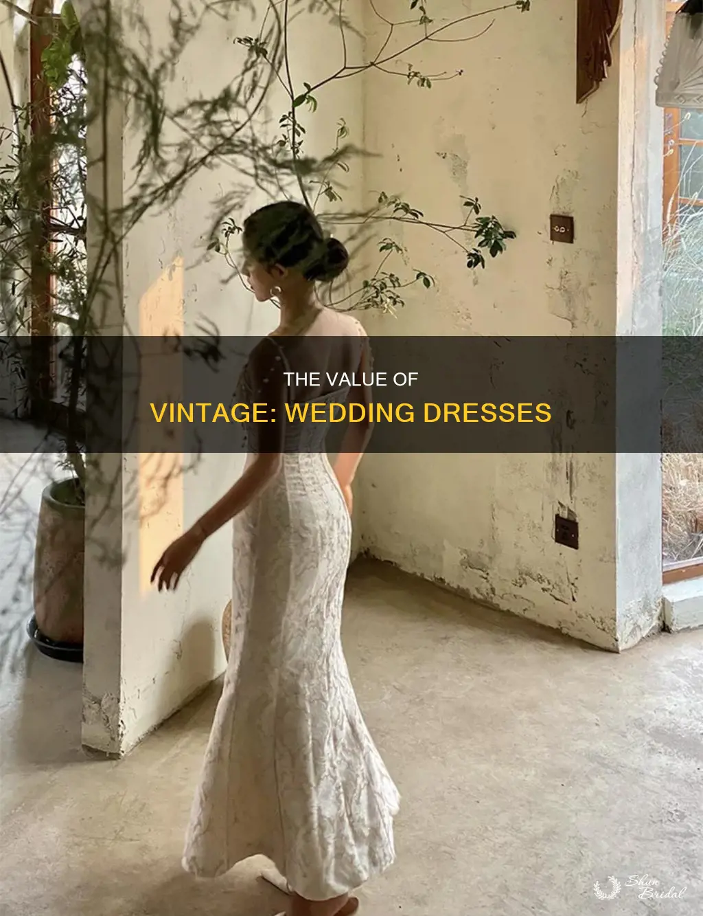 how much is a vintage wedding dress worth