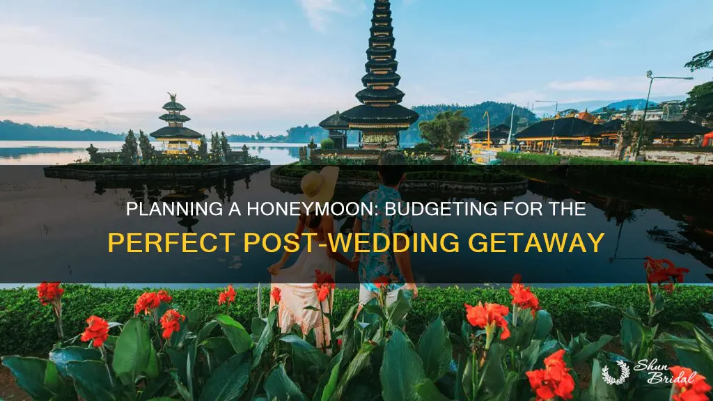 how much should you spend on a honeymoon