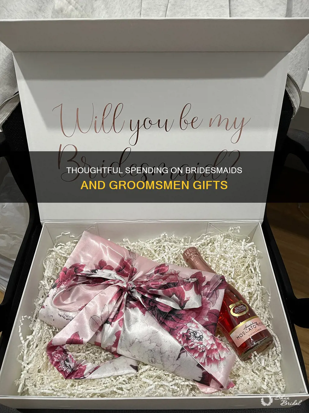 how much to spend on bridesmaids and groomsmen gifts