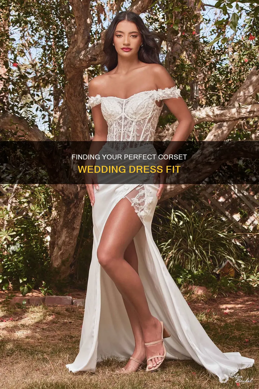 how should a corset wedding dress fit