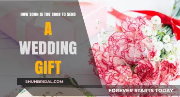 When Should You Send a Wedding Gift? Timing Tips
