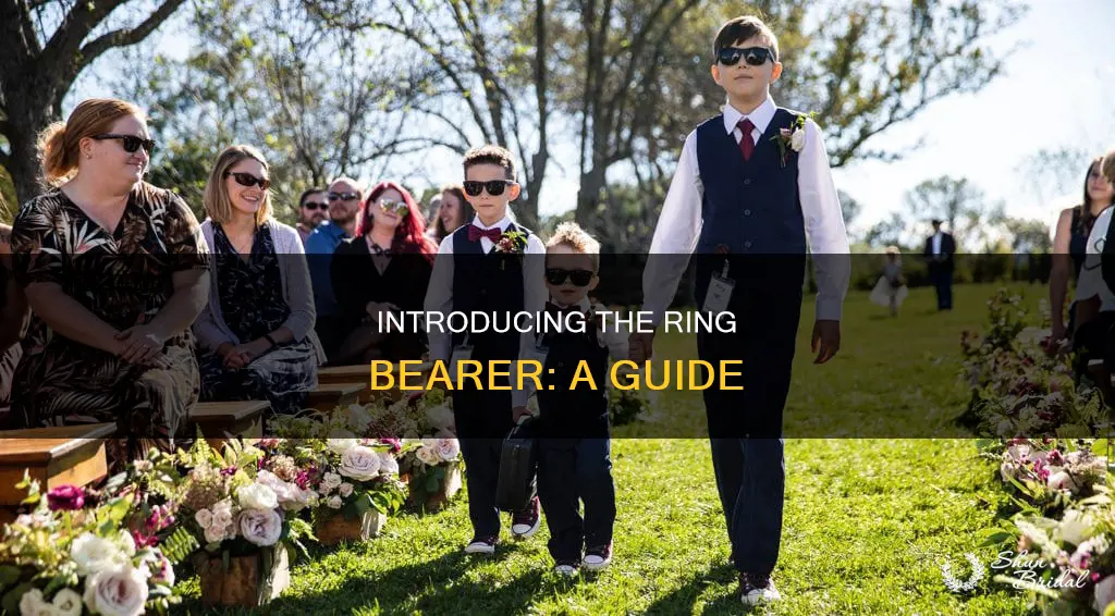 how tdo you announce the ring bearer