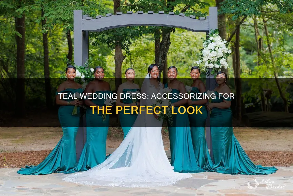 how to accessorize a teal dress for wedding
