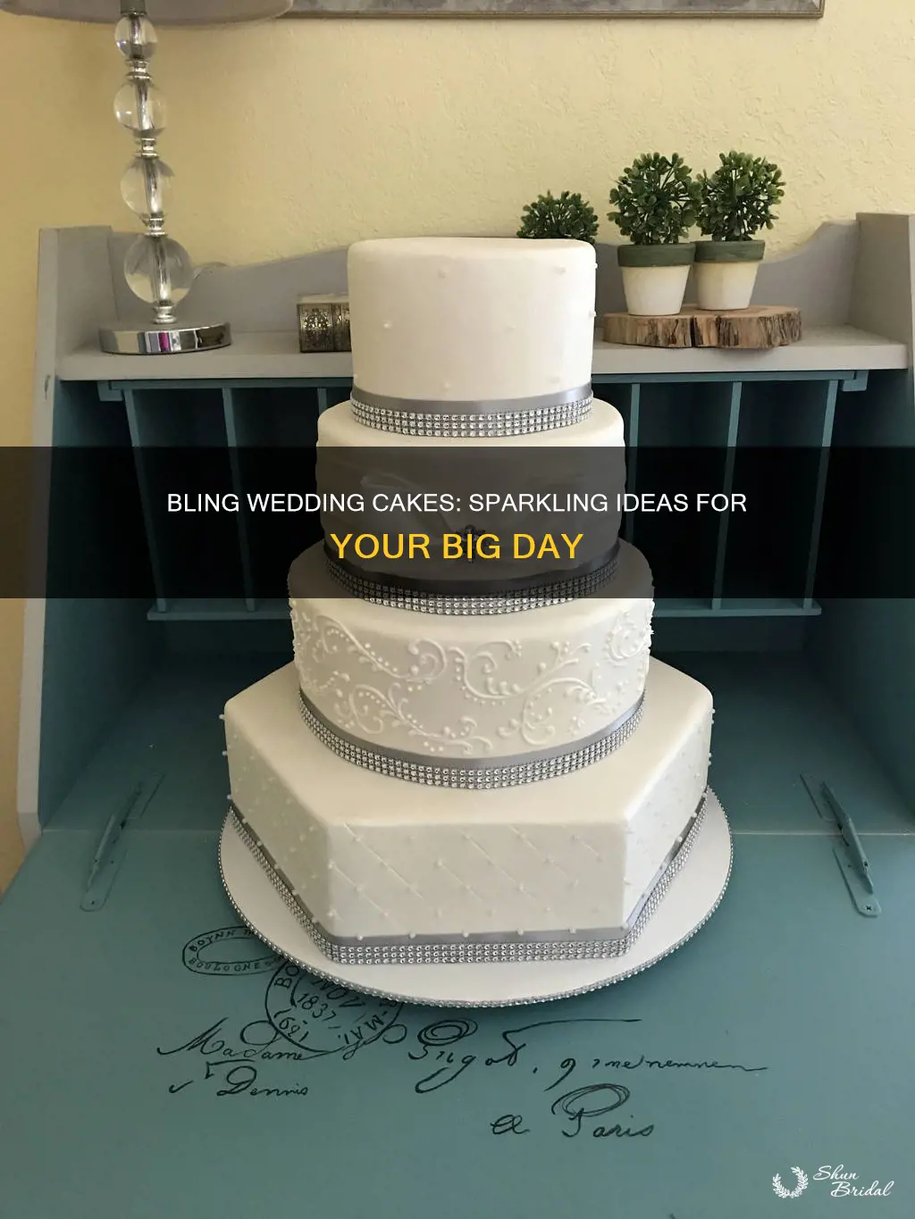 how to add bling to a wedding cake