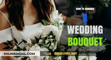 Elegant Wedding Bouquet Arrangement: Step-by-Step Guide for Perfect Floral Design