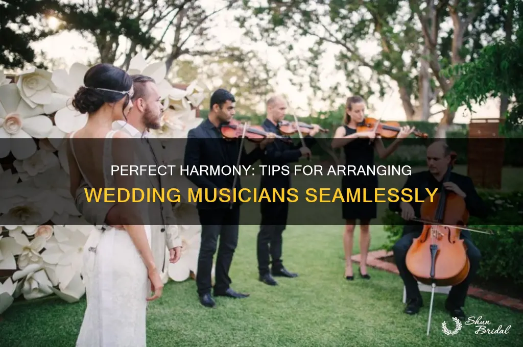 how to arrange wedding musicians