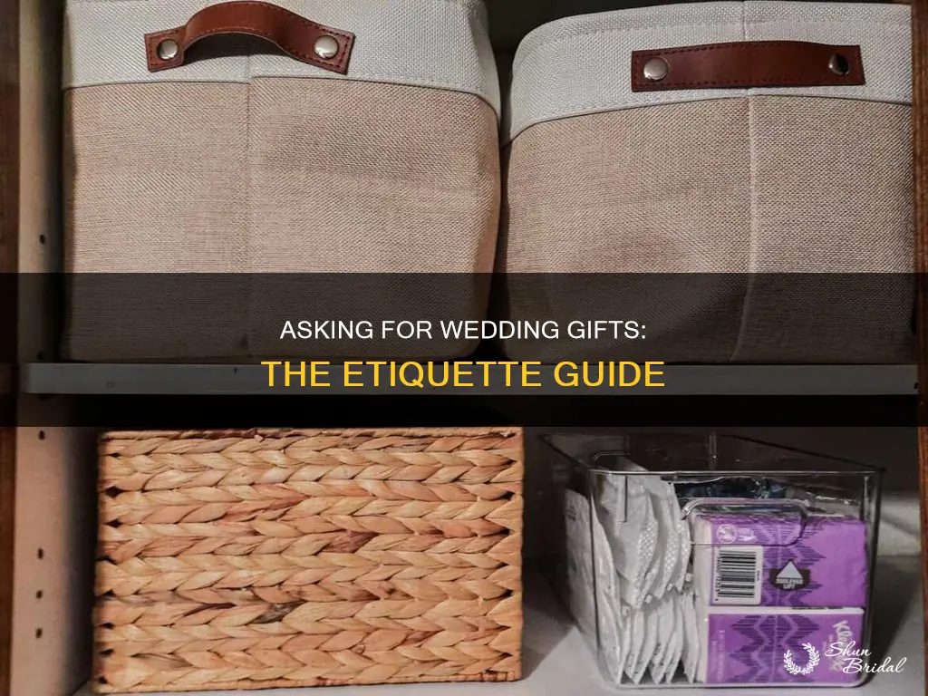 how to ask for wedding registry